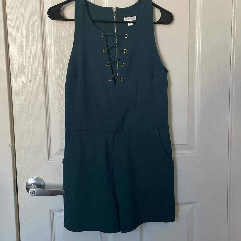 Xhilartion Romper size S